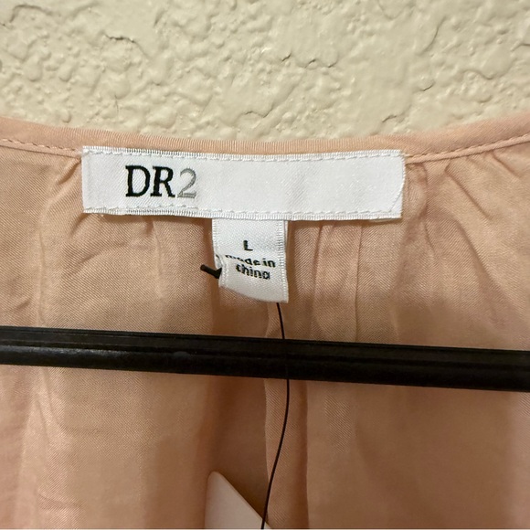 DR2 Light Pink Blouse large - Picture 2 of 8